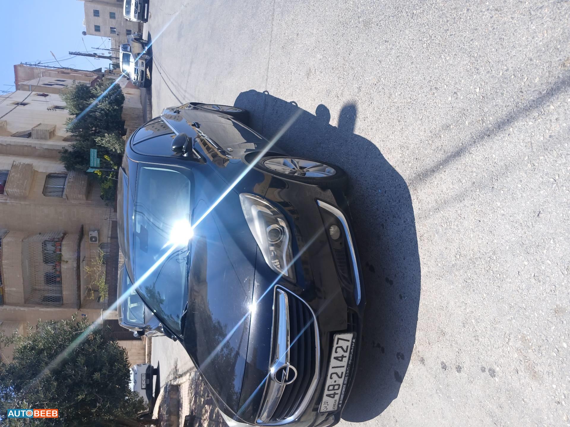 اوبل انسيغنيا 2017