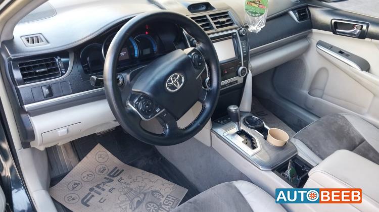 Toyota Camry 2012