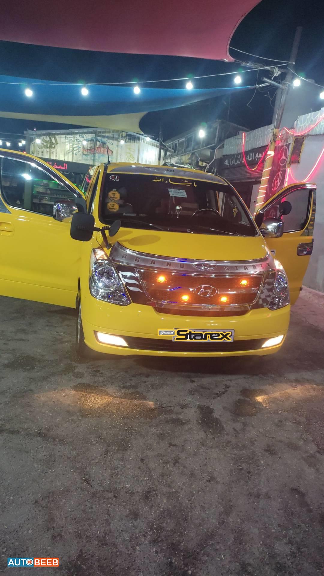 Minivan Hyundai 2012