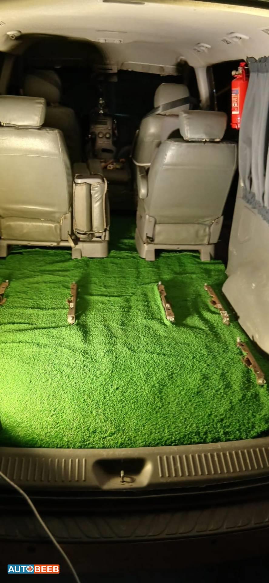 Minivan Hyundai 2012