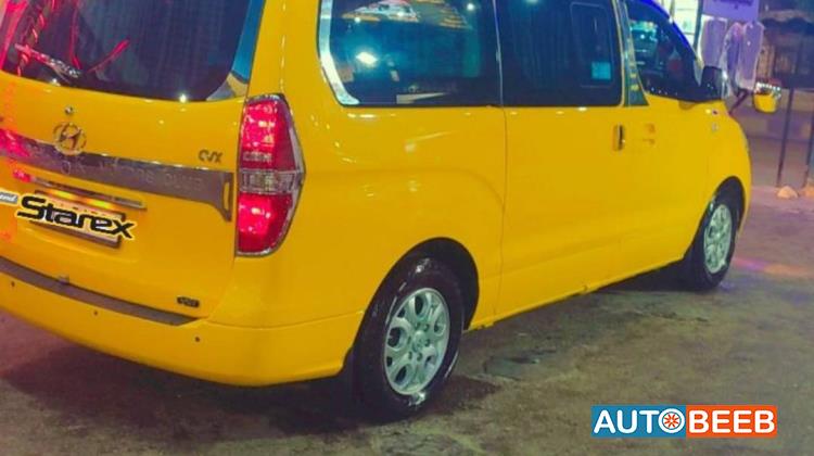 Minivan Hyundai 2012