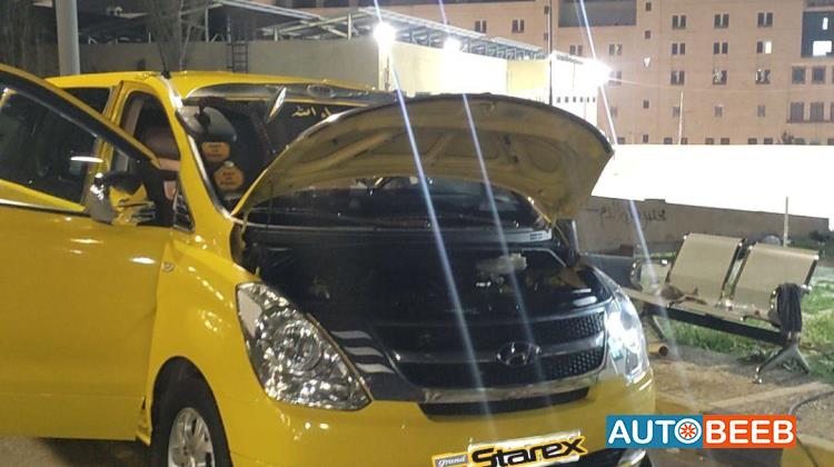 Minivan Hyundai 2012