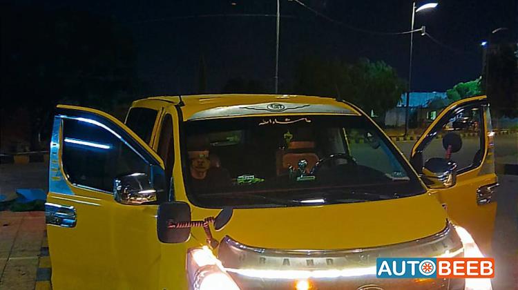 Minivan Hyundai 2012