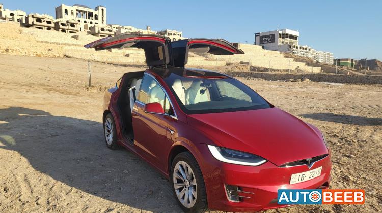 Tesla X 2020