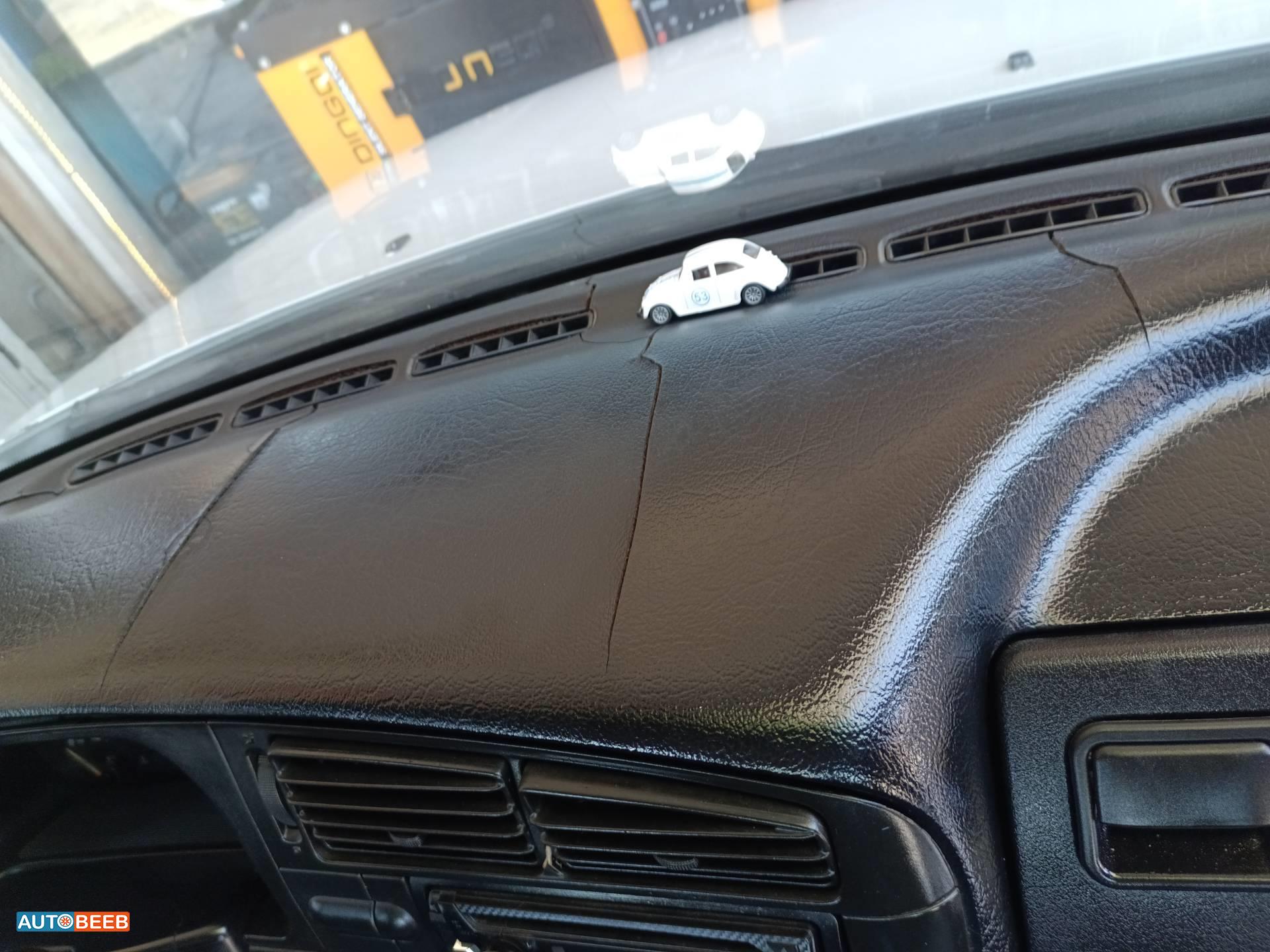 فولكس فاجن جولف MK 1994