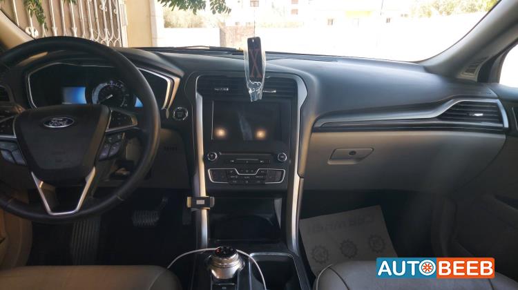Ford Fusion 2017
