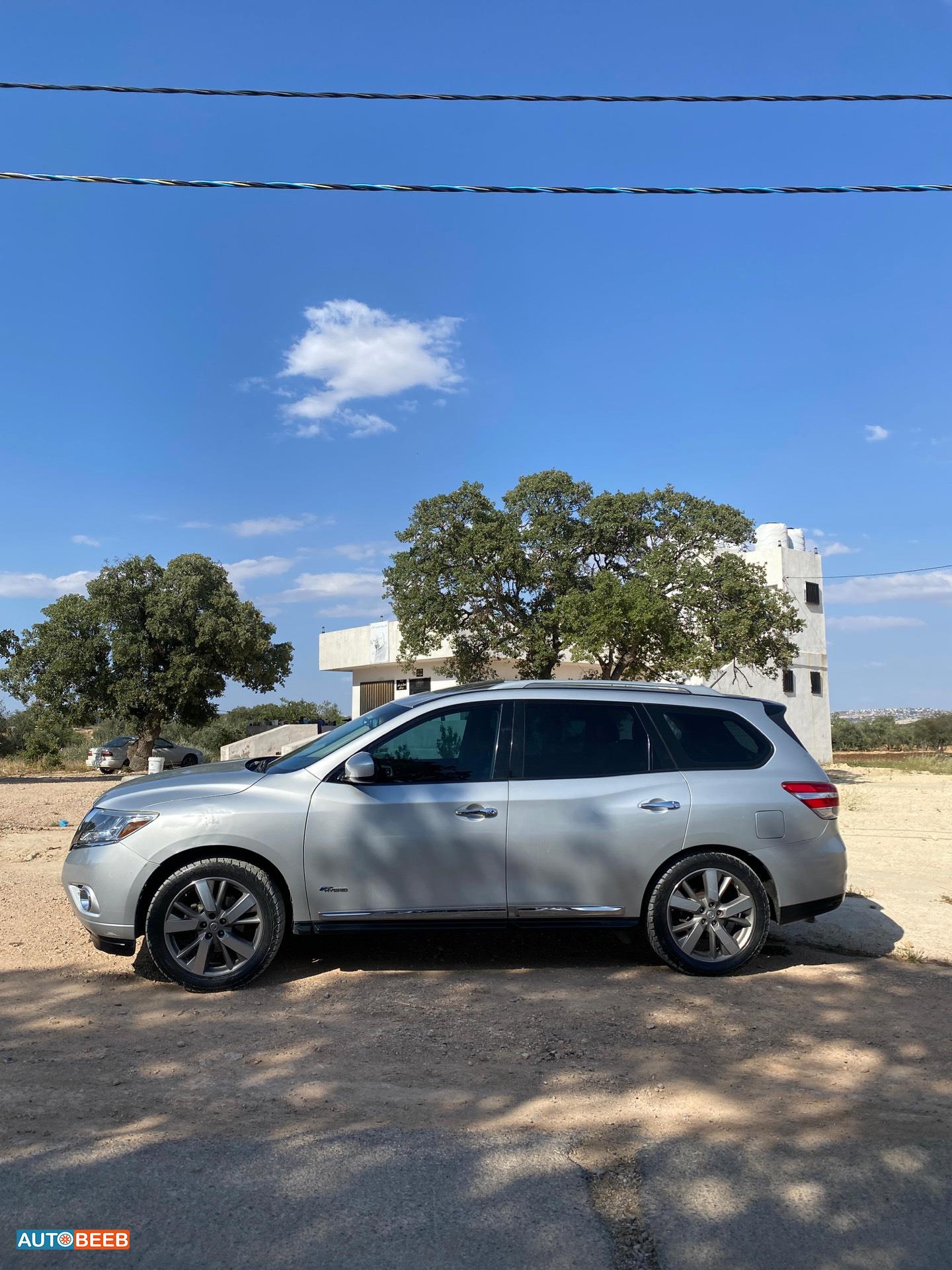 نيسان باثفايندر 2017