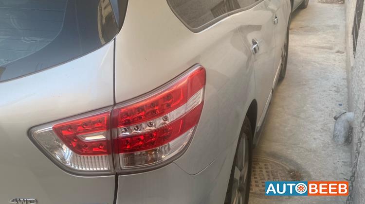 نيسان باثفايندر 2017