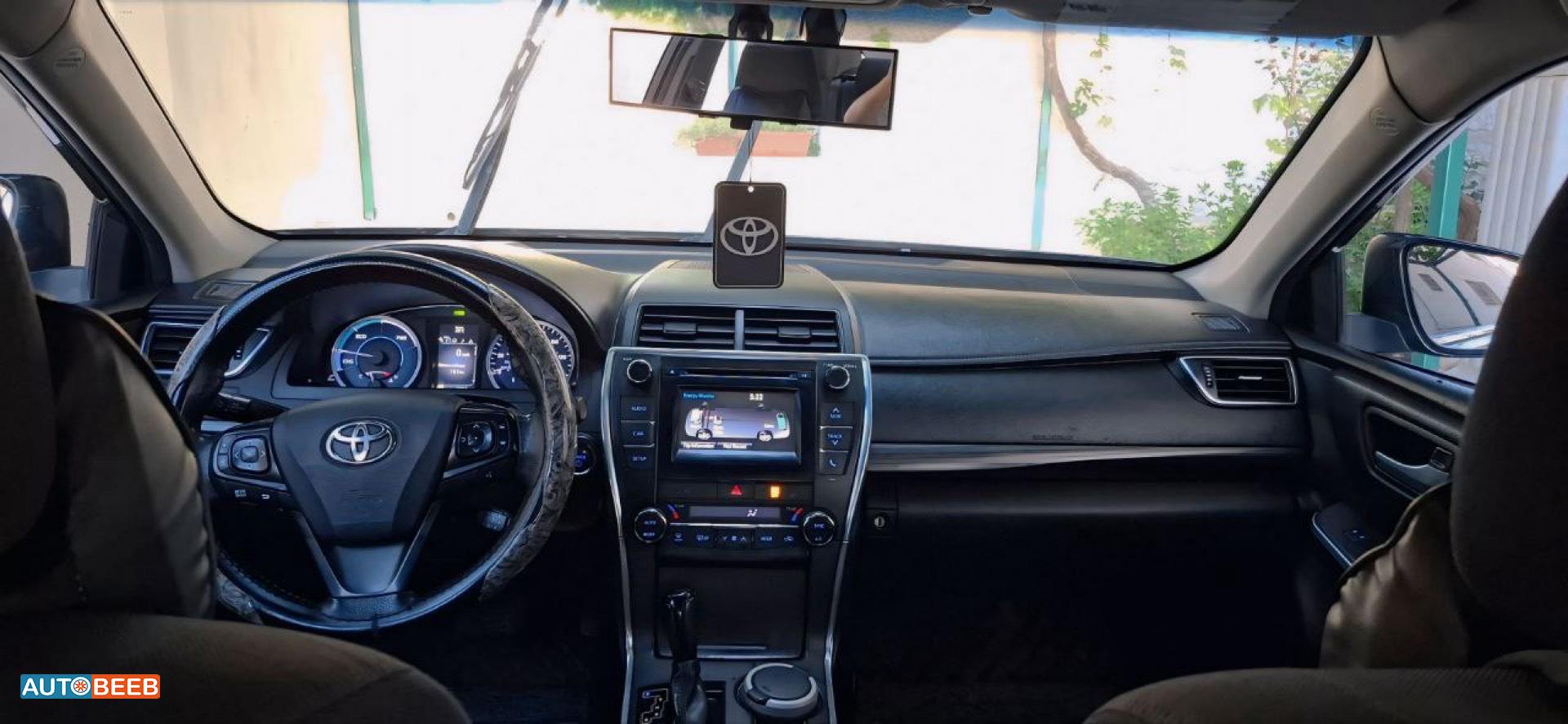 تويوتا كامري 2015