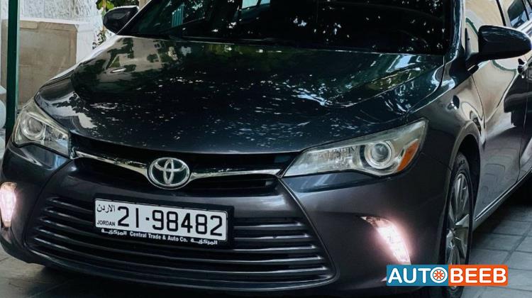 تويوتا كامري 2015