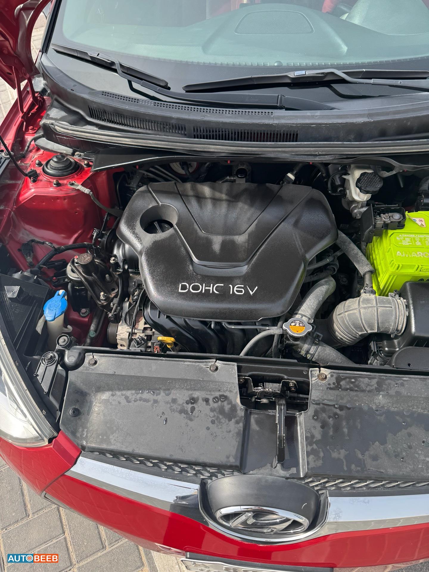 هيونداي فولستر 2014