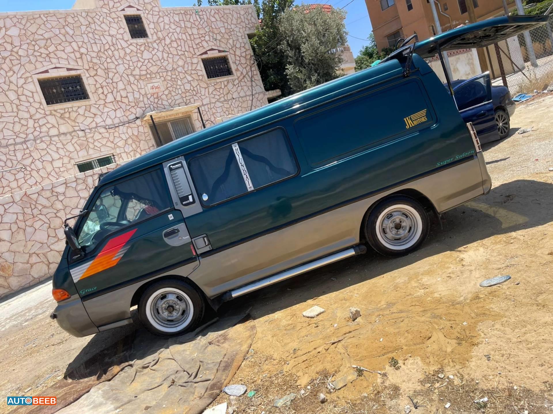 Minibus Hyundai 1996