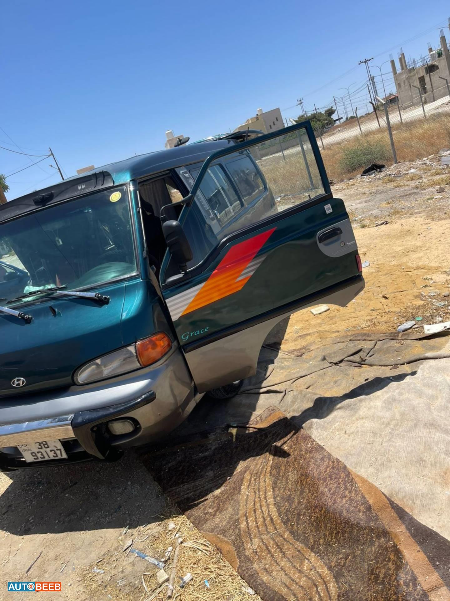 Minibus Hyundai 1996