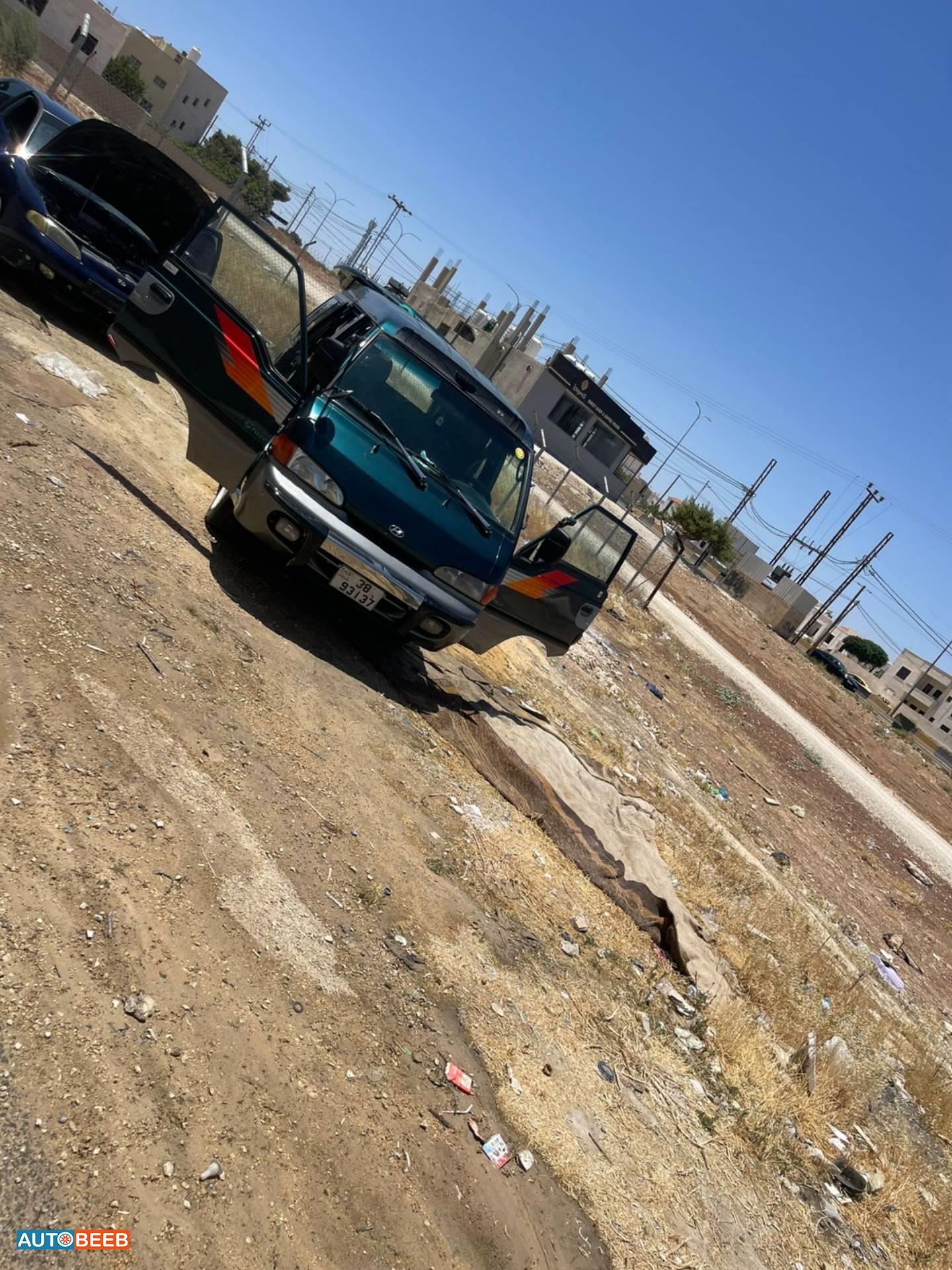 Minibus Hyundai 1996