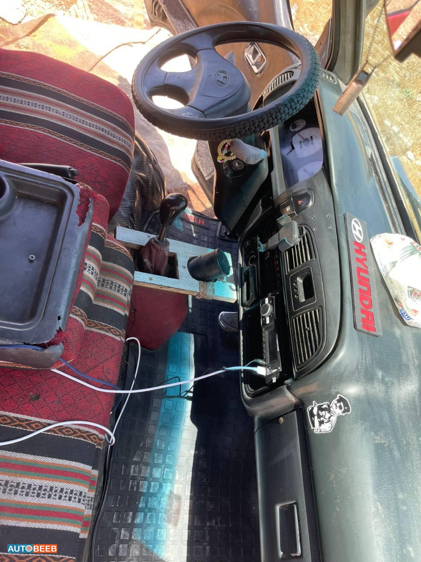 Minibus Hyundai 1996