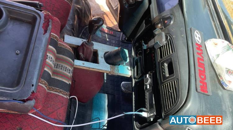 Minibus Hyundai 1996