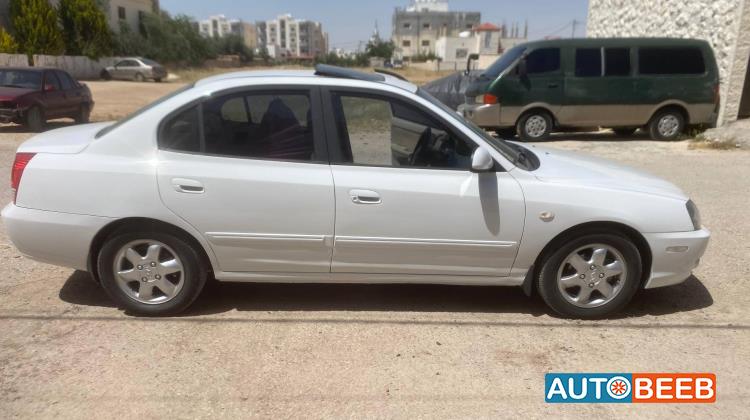 هيونداي افانتي 2004