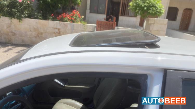 هيونداي افانتي 2004