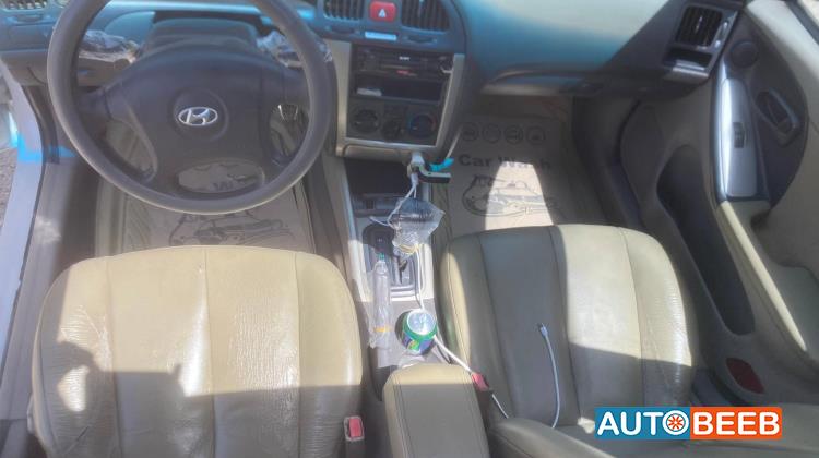 هيونداي افانتي 2004