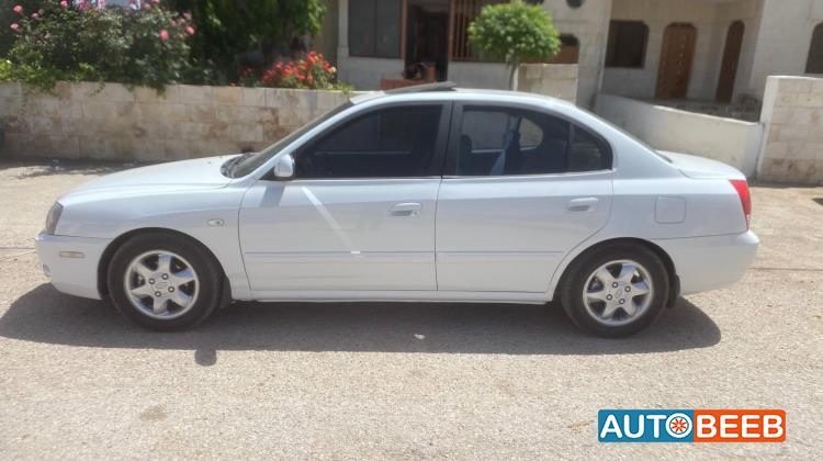 هيونداي افانتي 2004