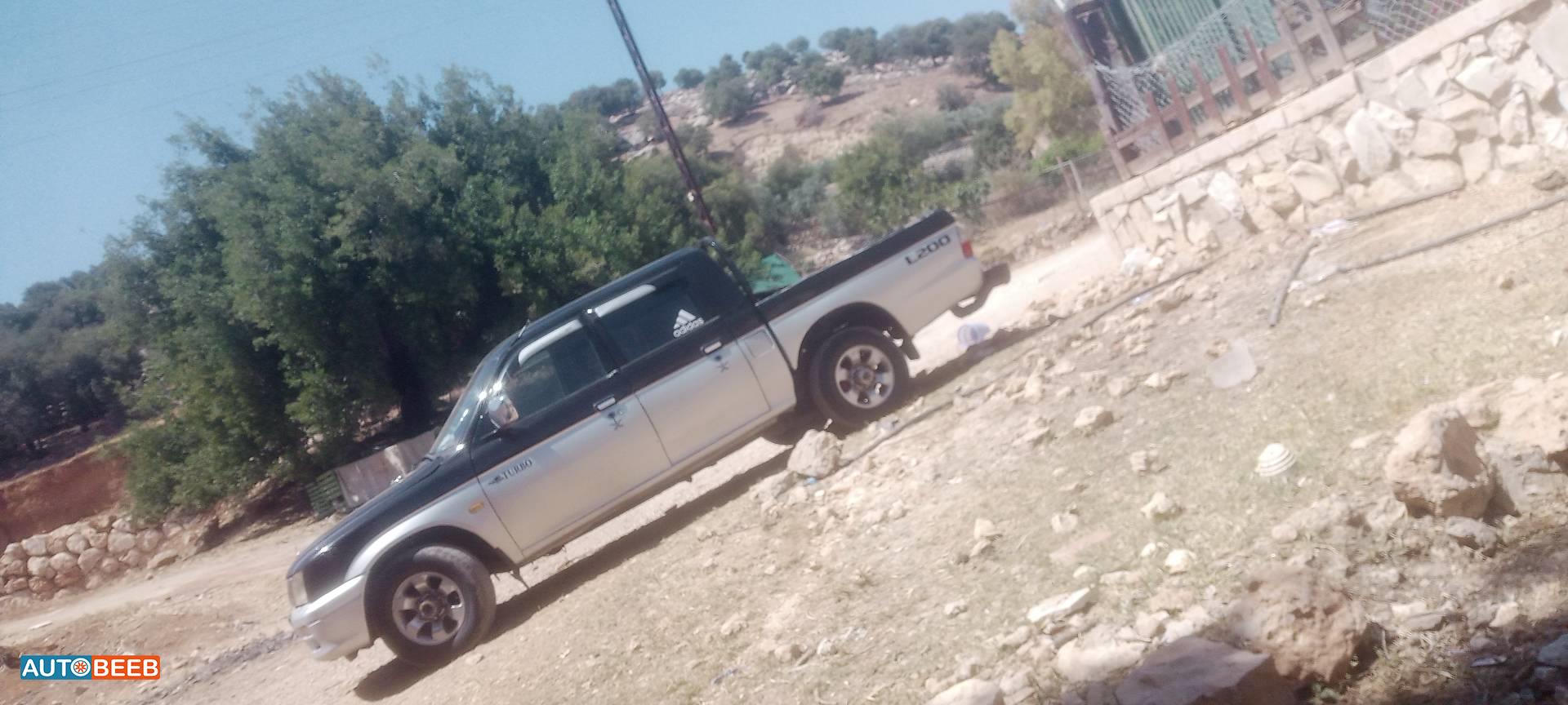 Mitsubishi L200 2001