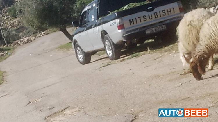 Mitsubishi L200 2001