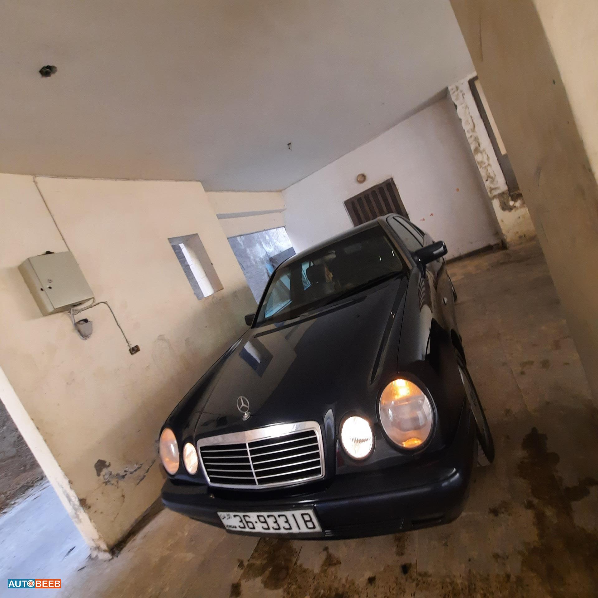 مرسيدس بنز E200 1999
