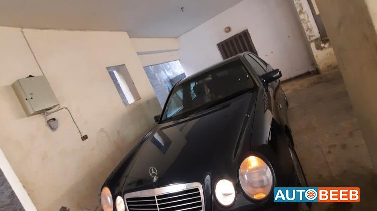 مرسيدس بنز E200 1999