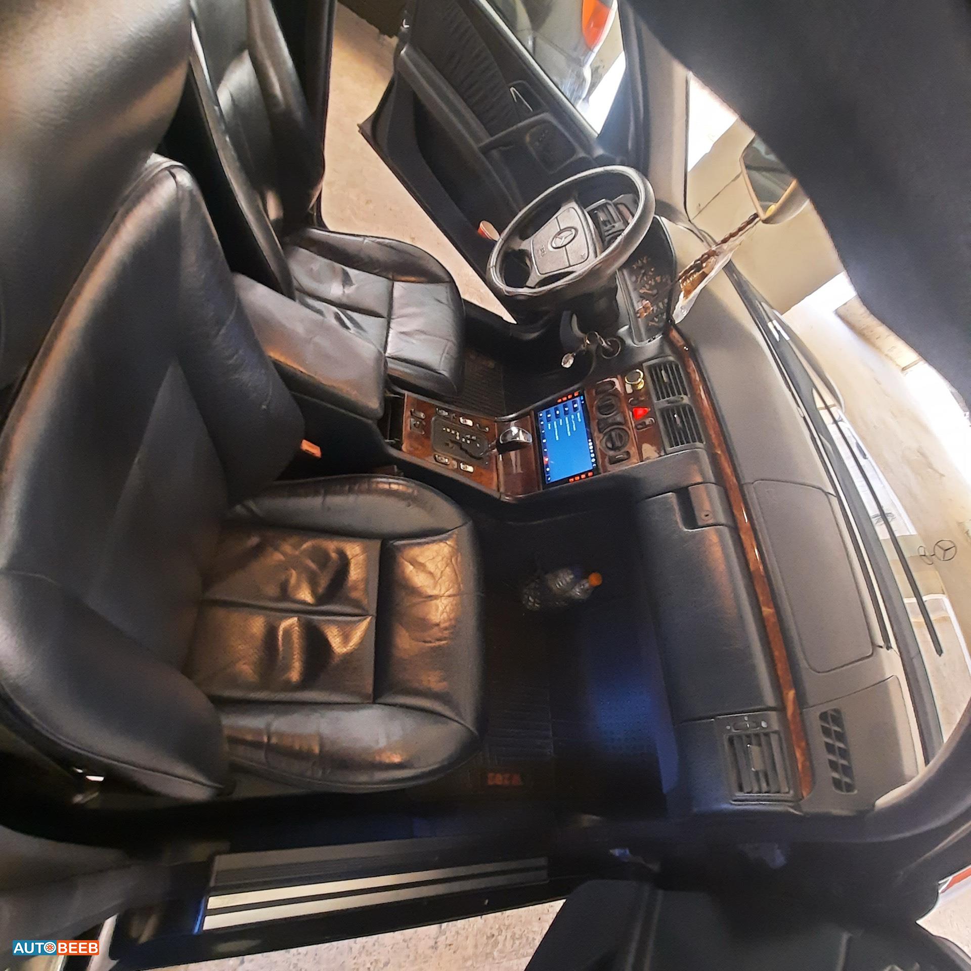 مرسيدس بنز E200 1999