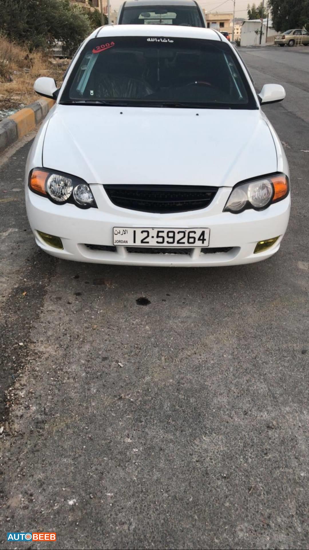 كيا شوما 2004