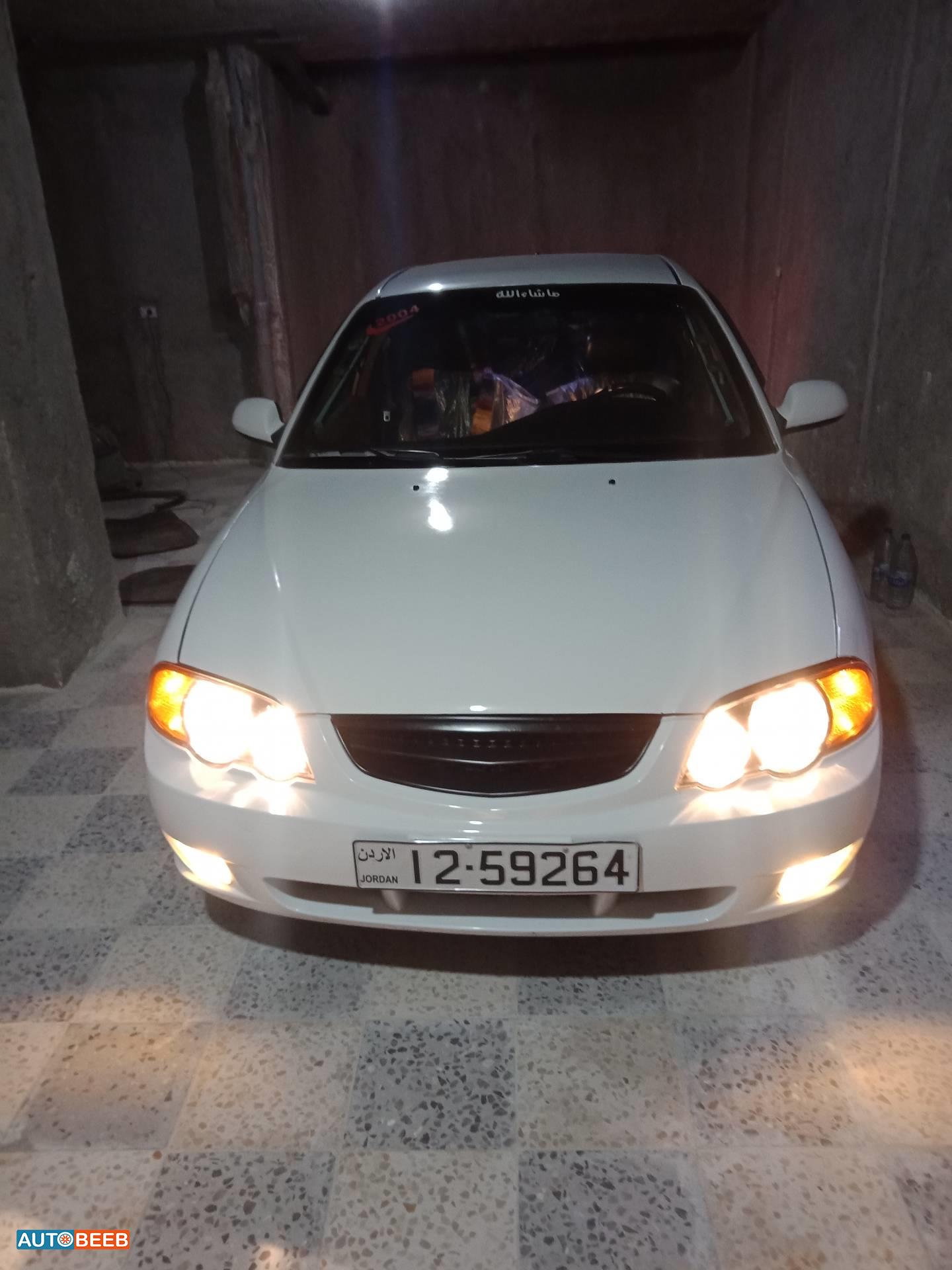 كيا شوما 2004