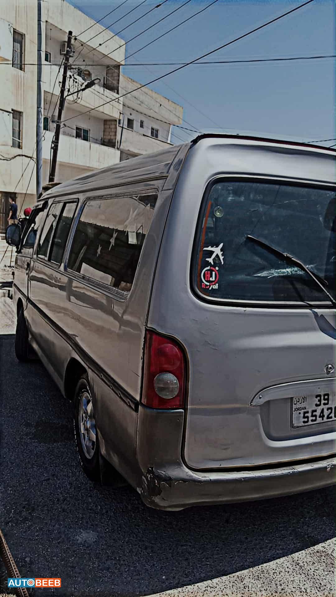 ميني باص هيونداي 2001