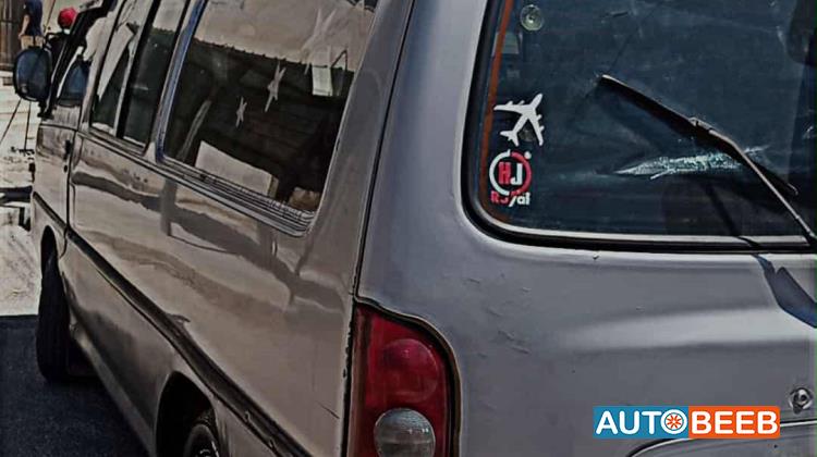 ميني باص هيونداي 2001