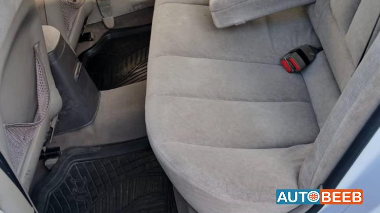 هيونداي افانتي 2004