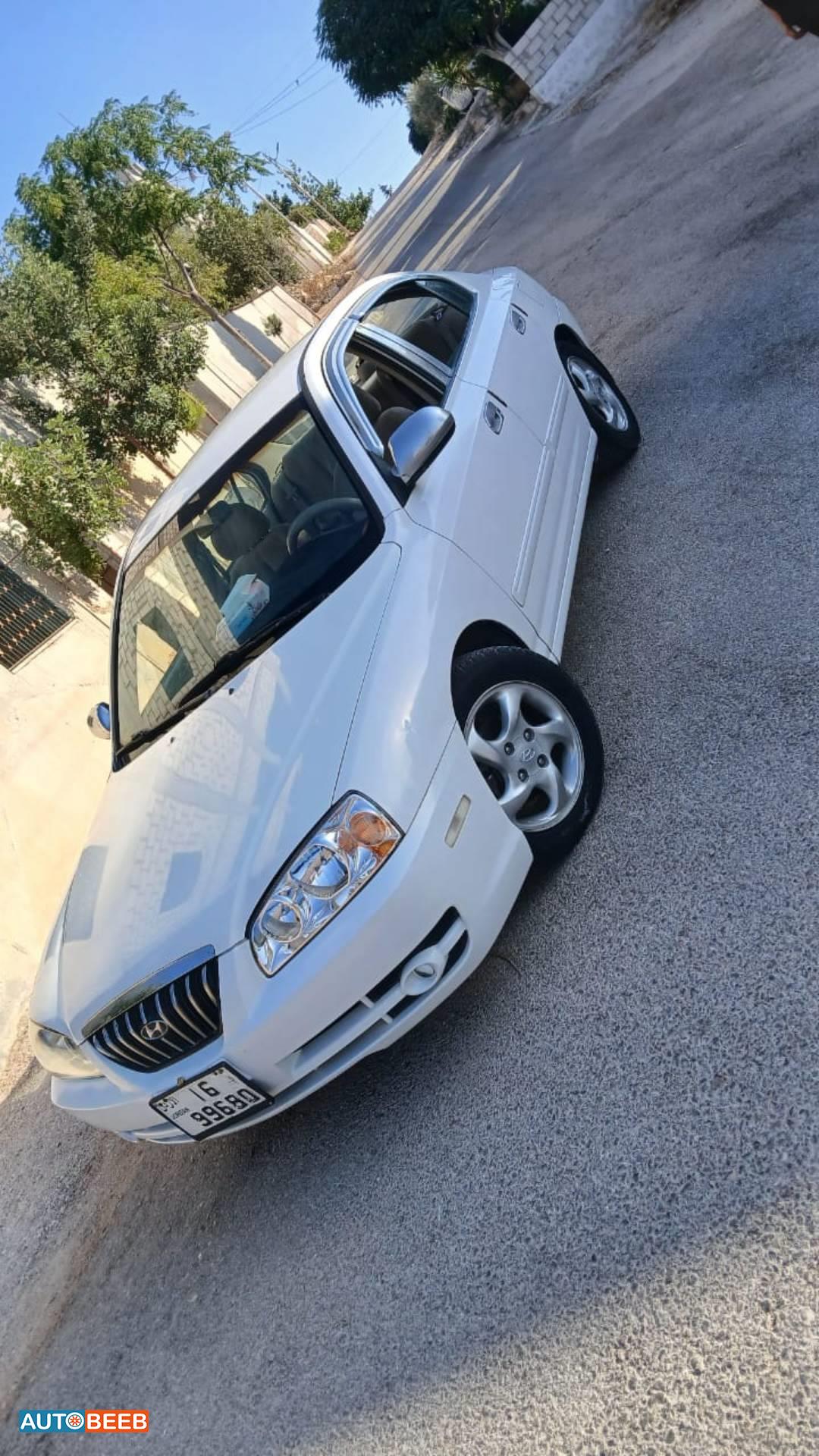 هيونداي افانتي 2004