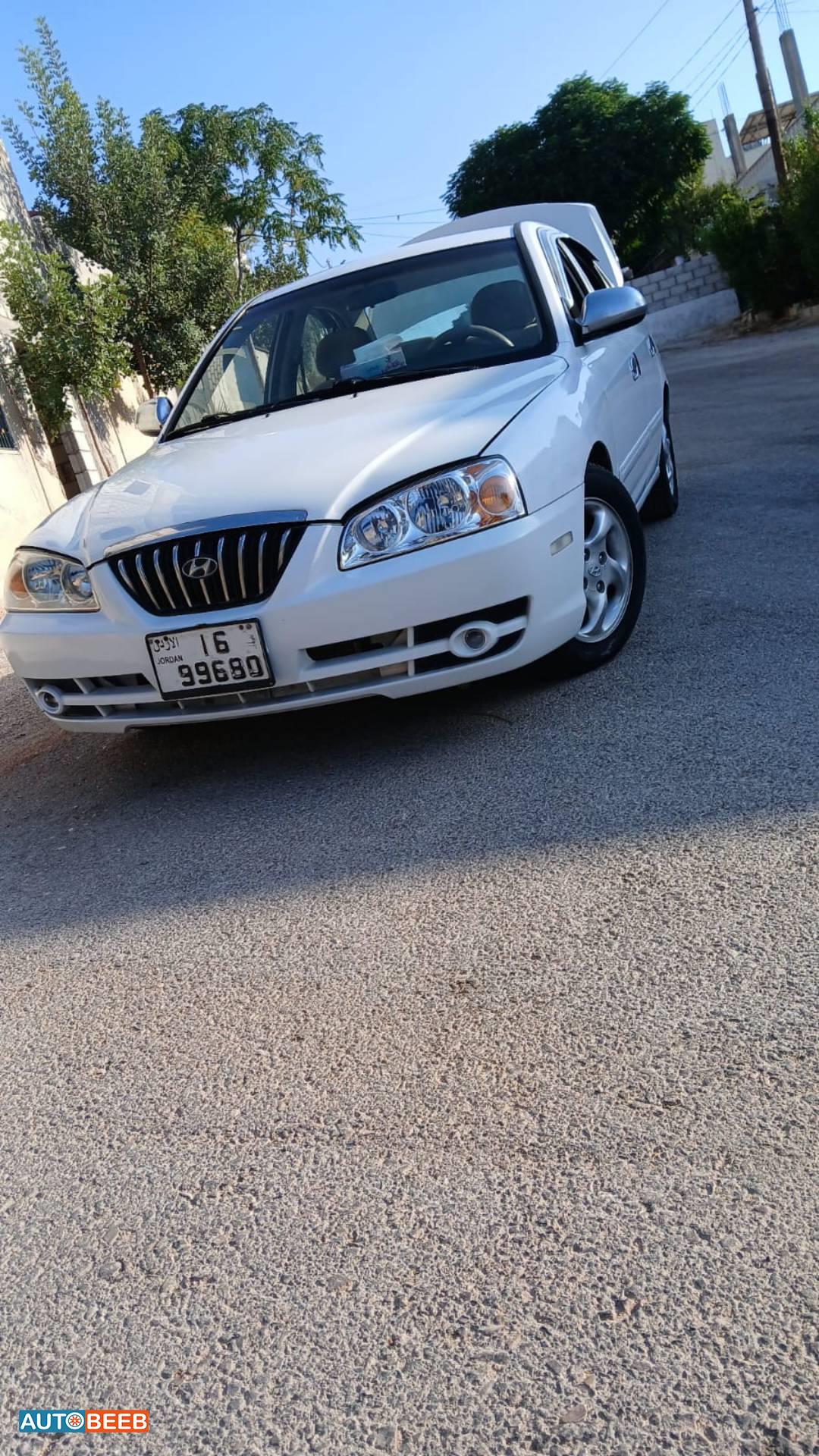 هيونداي افانتي 2004