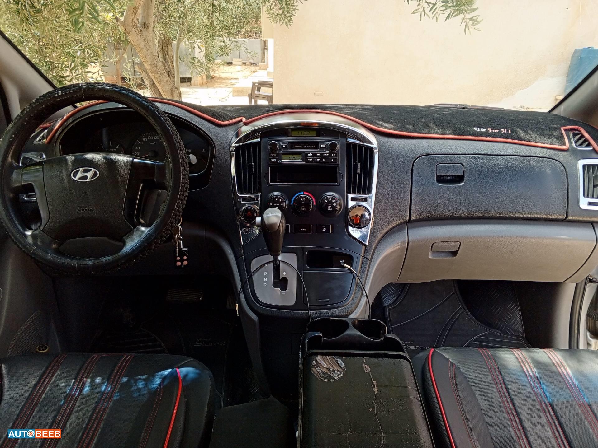 ميني باص هيونداي 2009