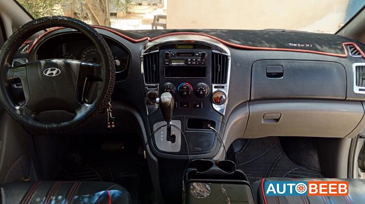 ميني باص هيونداي 2009