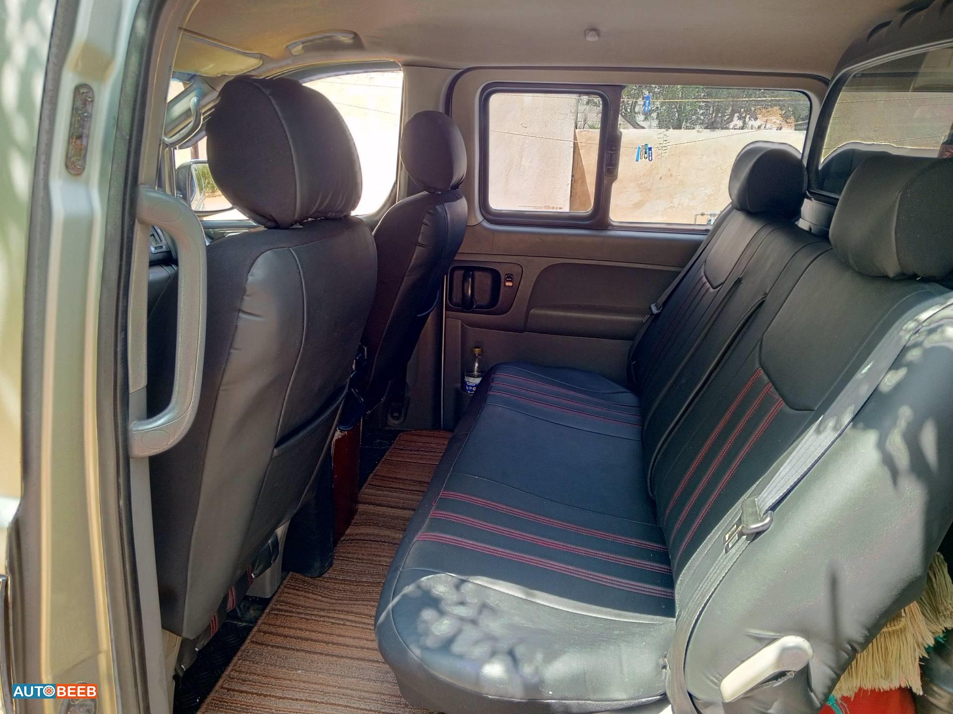 ميني باص هيونداي 2009