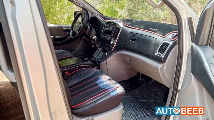 ميني باص هيونداي 2009