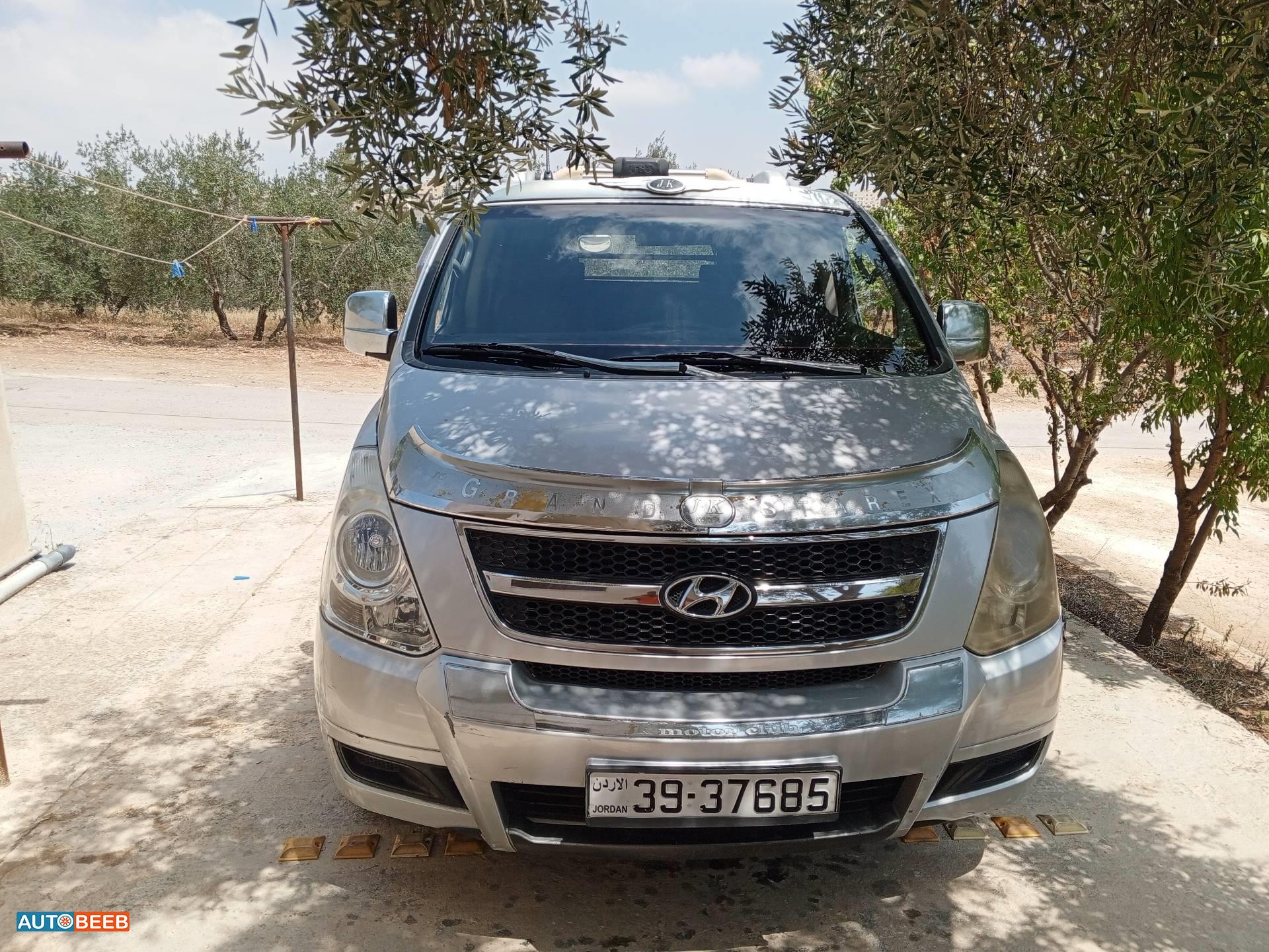 ميني باص هيونداي 2009