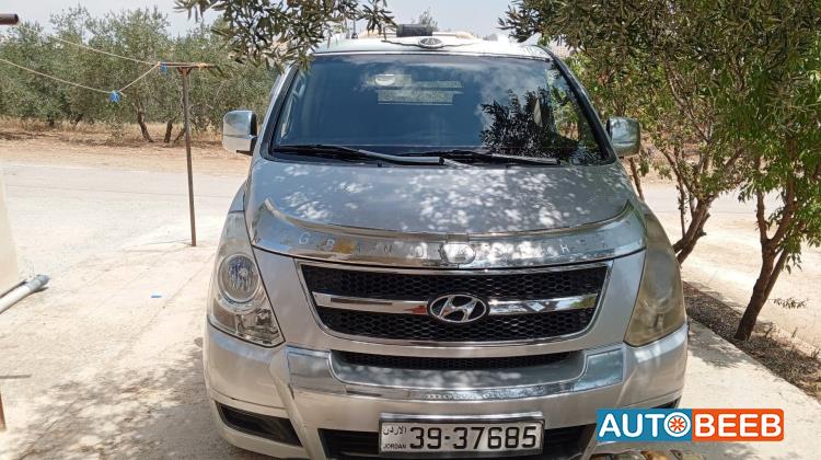 ميني باص هيونداي 2009