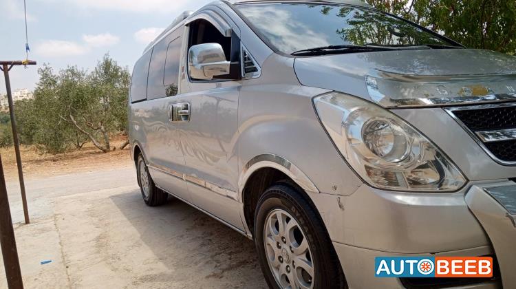 ميني باص هيونداي 2009