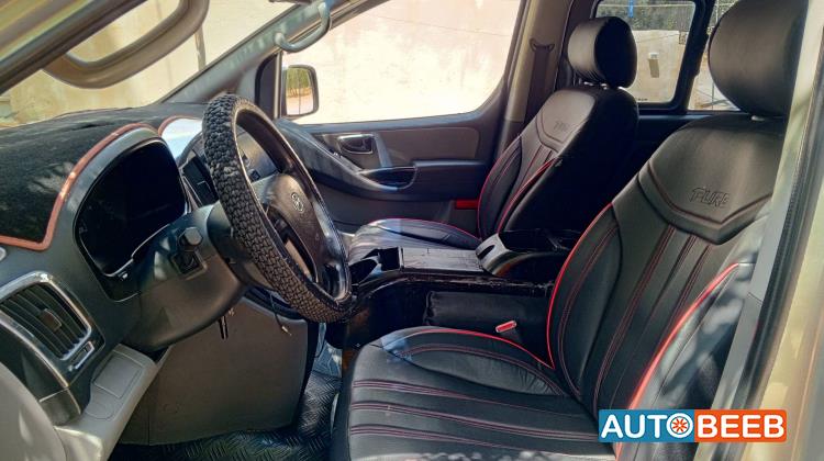 ميني باص هيونداي 2009