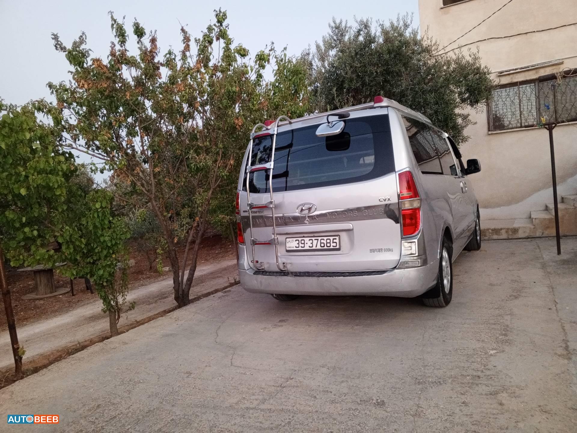 ميني باص هيونداي 2009