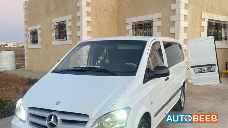ميني فان مرسيدس بنز 2014
