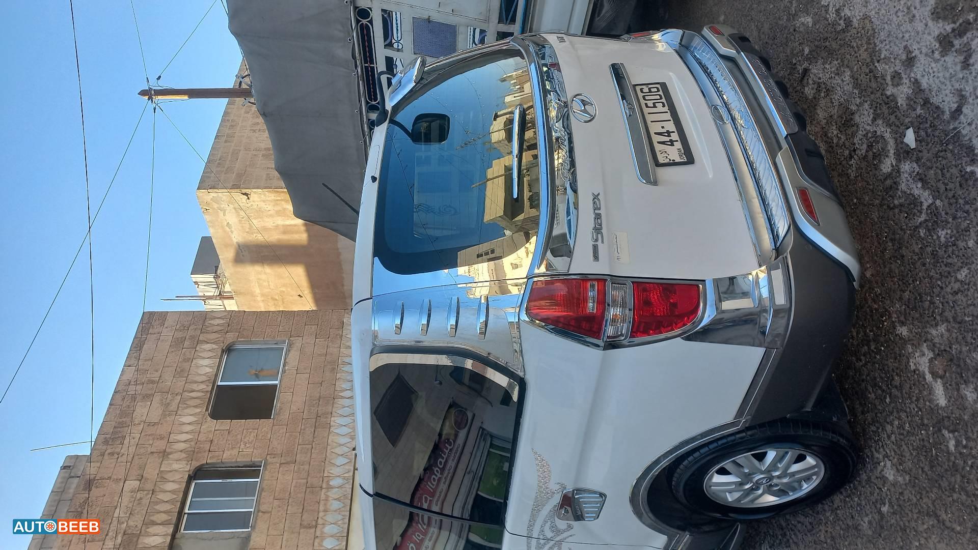 Minibus Hyundai 2018