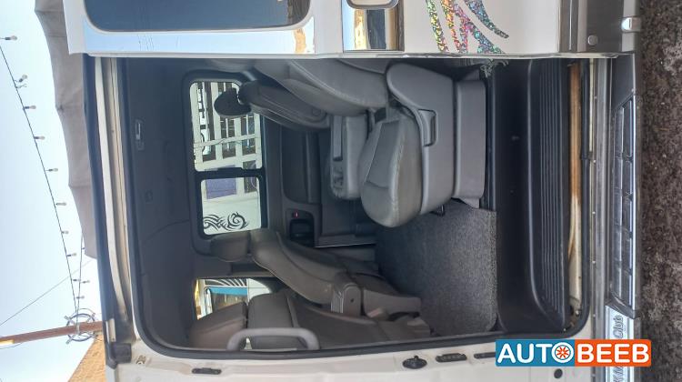 Minibus Hyundai 2018