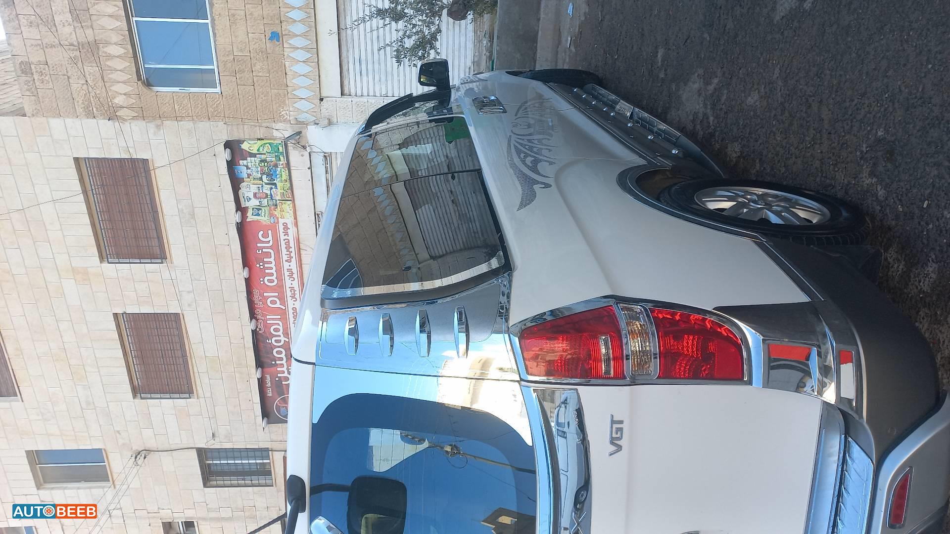 Minibus Hyundai 2018