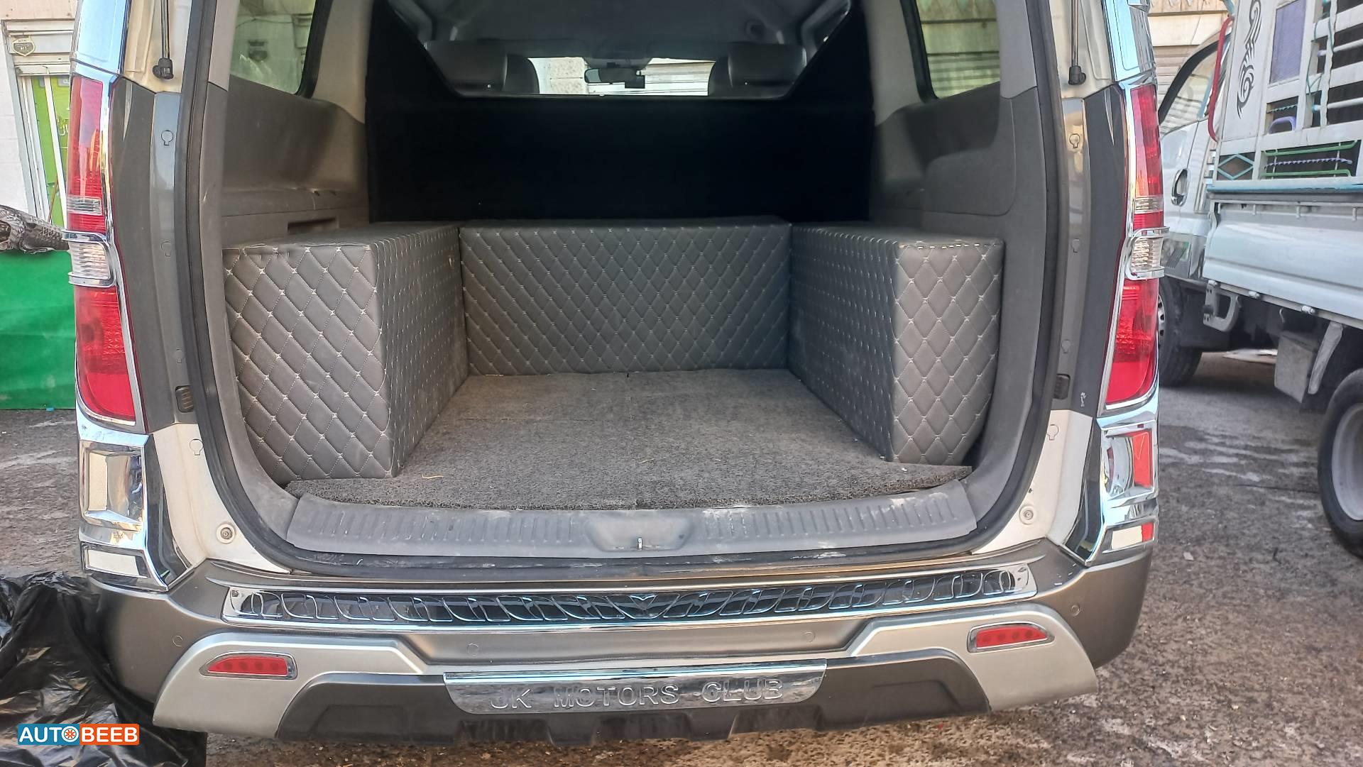 Minibus Hyundai 2018